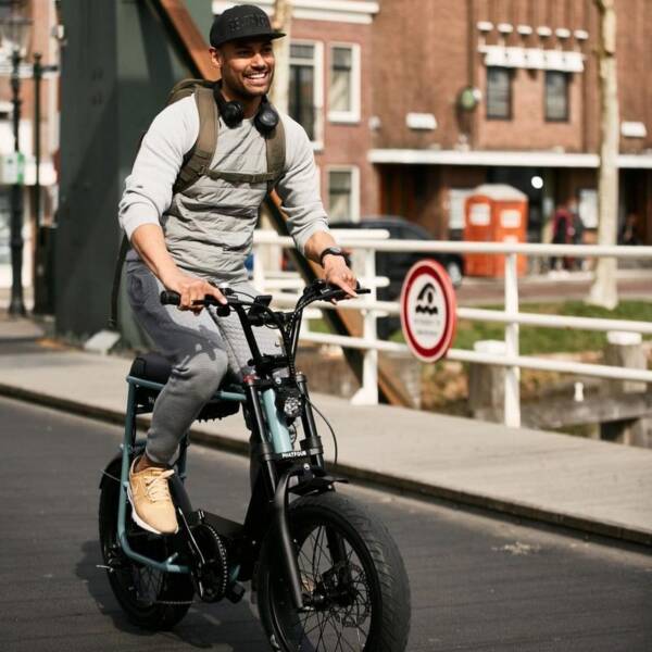 Urban E-bikes